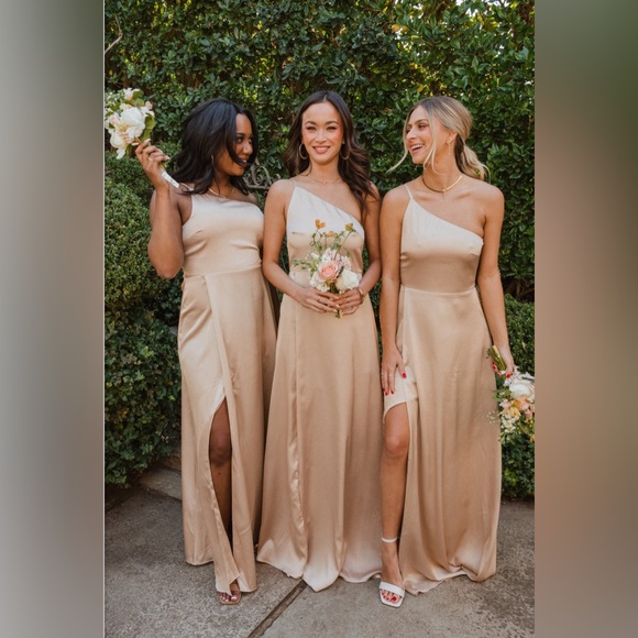 NWT Los Angeles Show Me Your Mumu Shannon One Shoulder Dress Champagne Sz XS - Picture 2 of 14